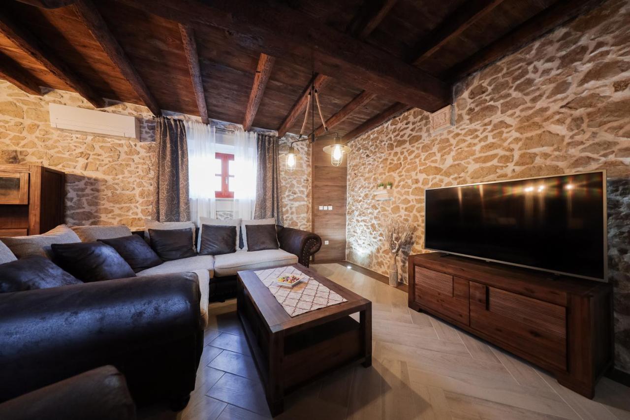 Holiday Home Mare Petrcane Luaran gambar